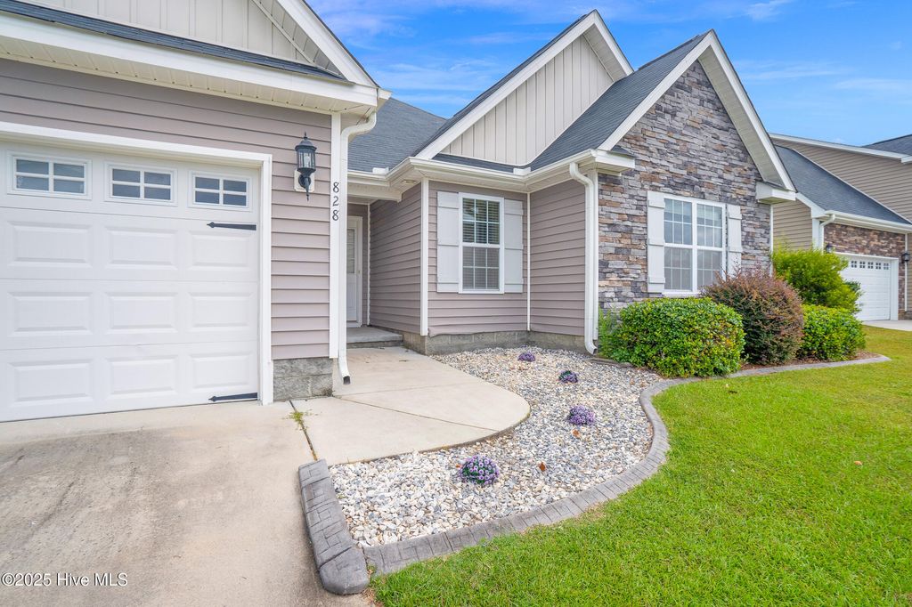 Photo of 828 Emerald Park Drive, Winterville, NC 28590 (MLS # 100531470)