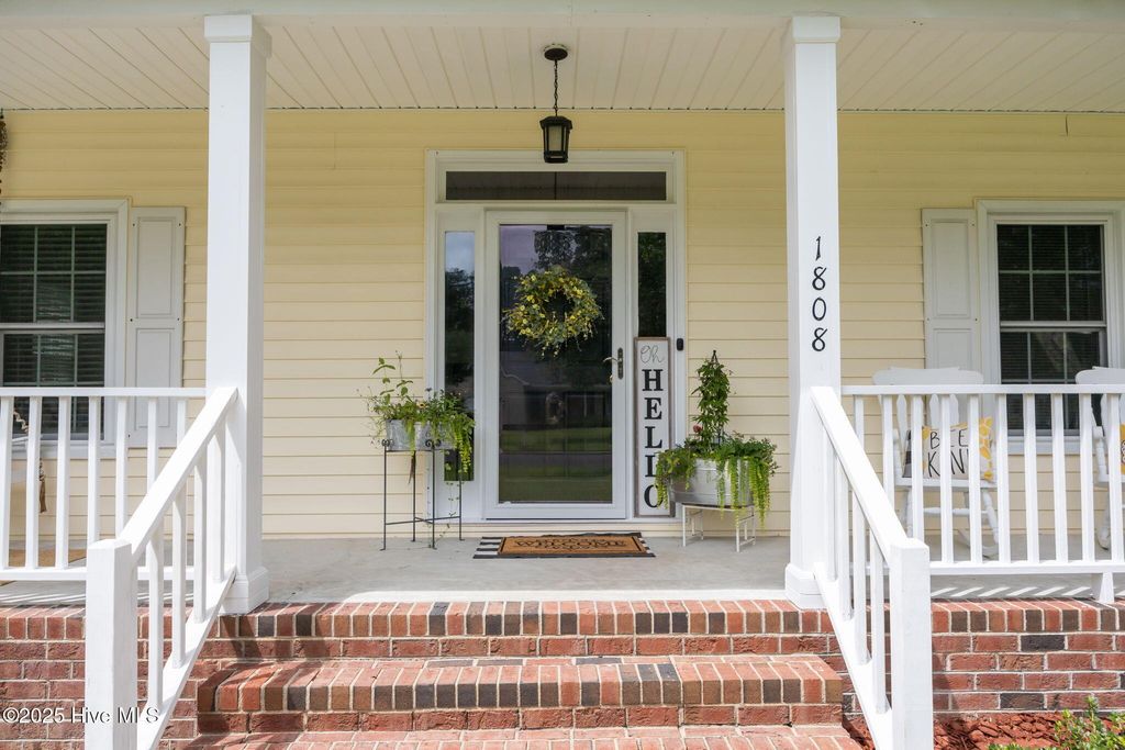 Photo of 1808 Planters Walk, Greenville, NC 27858 (MLS # 100519603)
