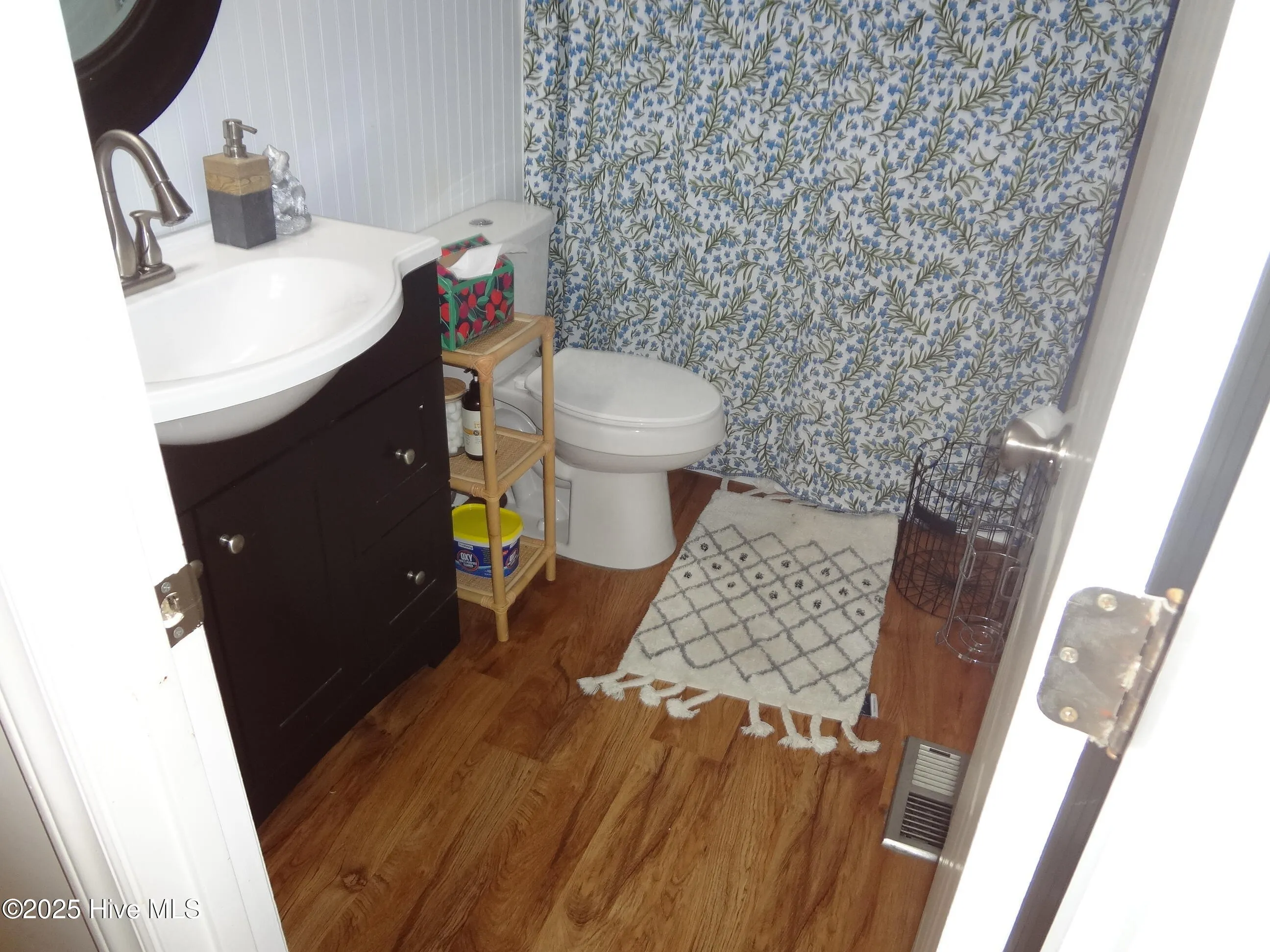 Greenville, North Carolina 27858, United States, 3 Bedrooms Bedrooms, ,2 BathroomsBathrooms,Residential,Active,92616