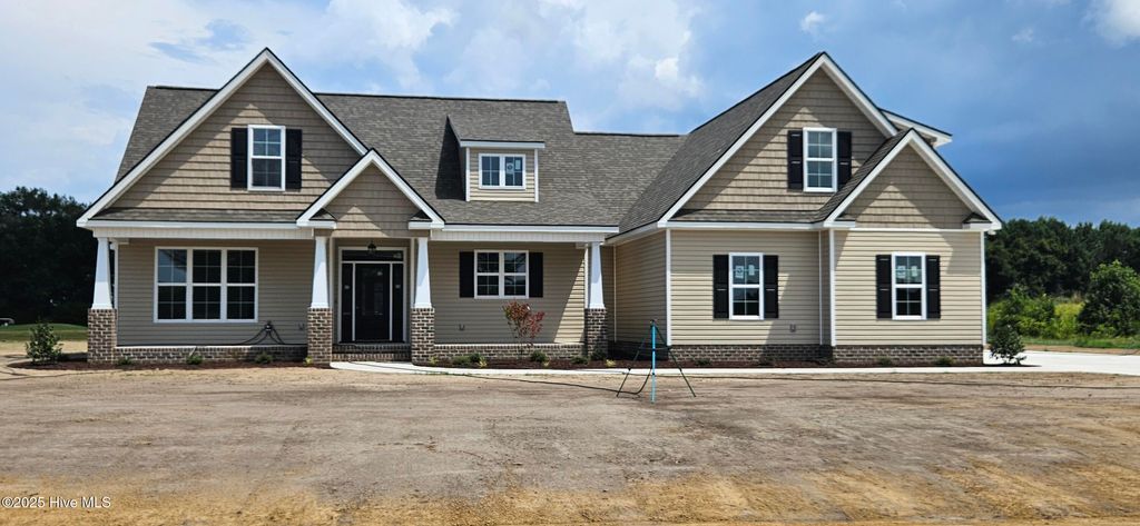 Photo of 145 Eagle Point Lane, Clinton, NC 28328 (MLS # 100511385)