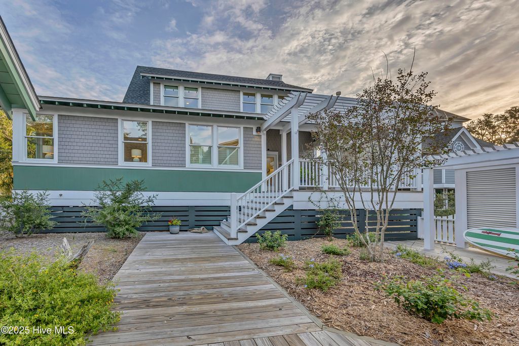 Photo of 117 N Bald Head Wynd, Bald Head Island, NC 28461 (MLS # 100534977)