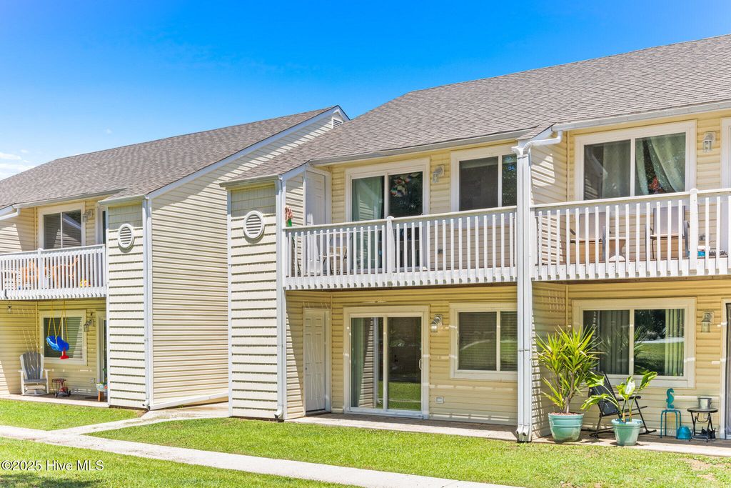 Photo of 2036 Sloop Point Loop Road #A4, Hampstead, NC 28443 (MLS # 100507457)