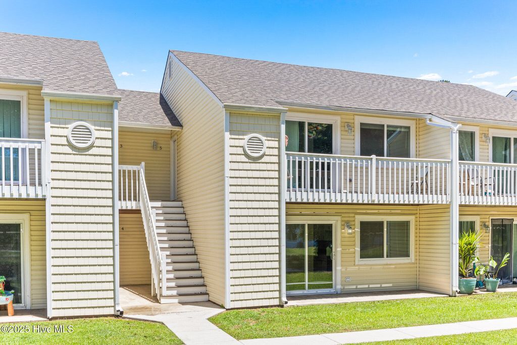 Photo of 2036 Sloop Point Loop Road #A4, Hampstead, NC 28443 (MLS # 100507457)