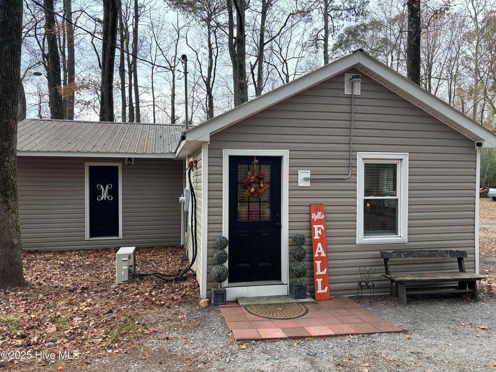 Photo of 390 Phillips Hill Road, Conway, NC 27820 (MLS # 100542819)
