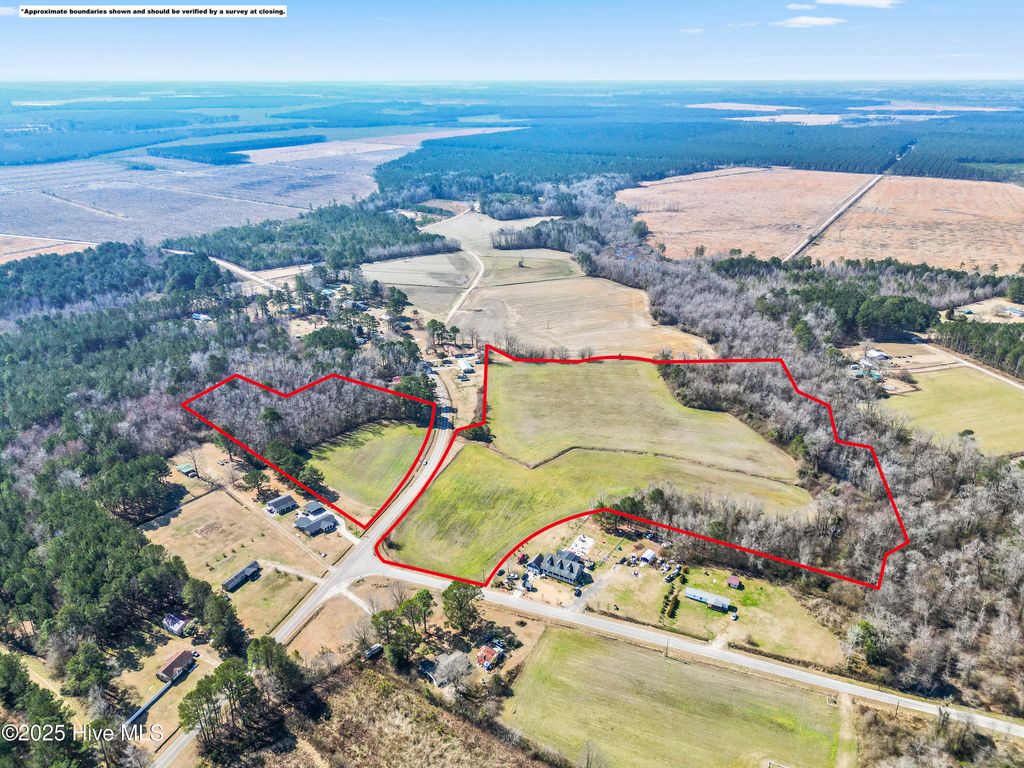 Photo of 24 Bay Road, Wallace, NC 28466 (MLS # 100491988)