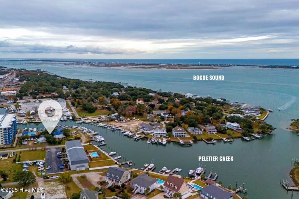 Photo of 113 Lake Avenue, Morehead City, NC 28557 (MLS # 100544233)