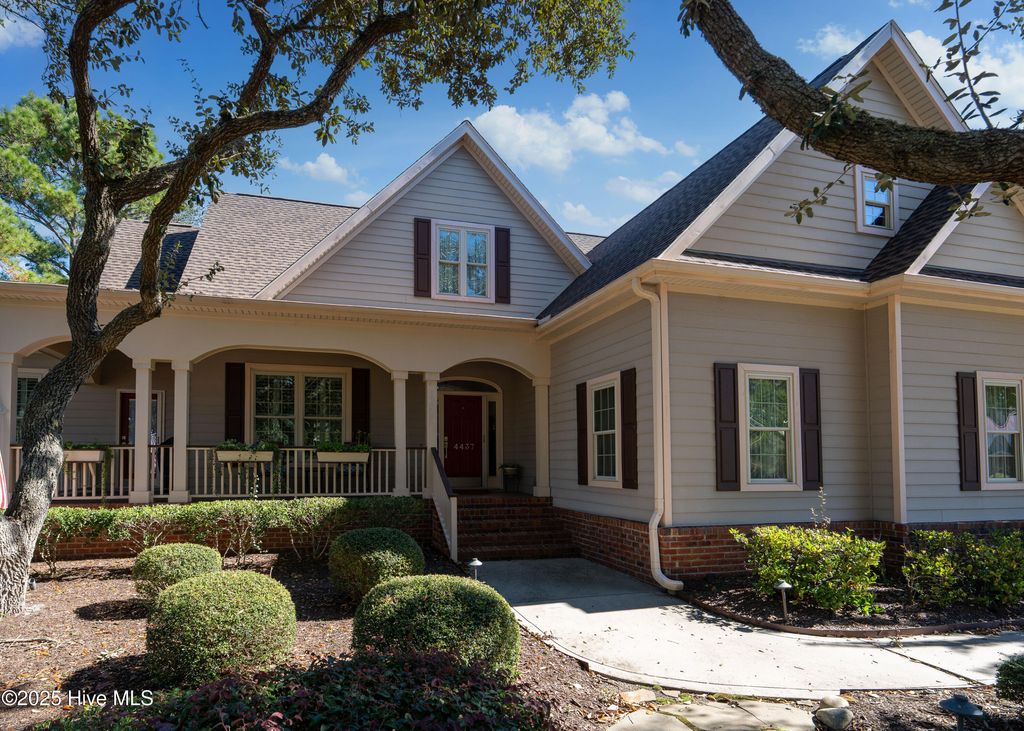 Photo of 4437 Wildrye Drive SE, Southport, NC 28461 (MLS # 100535397)