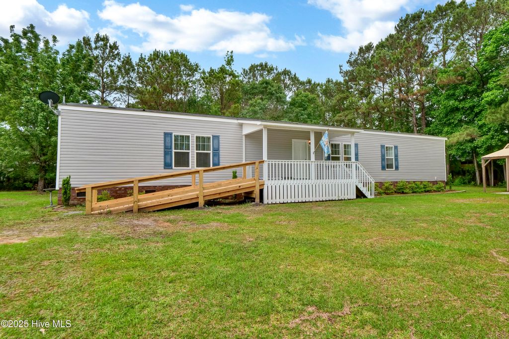 Photo of 5459 Cardinal Road SW, Ocean Isle Beach, NC 28469 (MLS # 100510336)