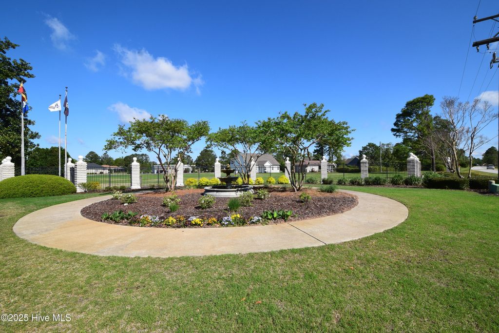 Photo of 916 Bee Tree Court, New Bern, NC 28560 (MLS # 100505841)