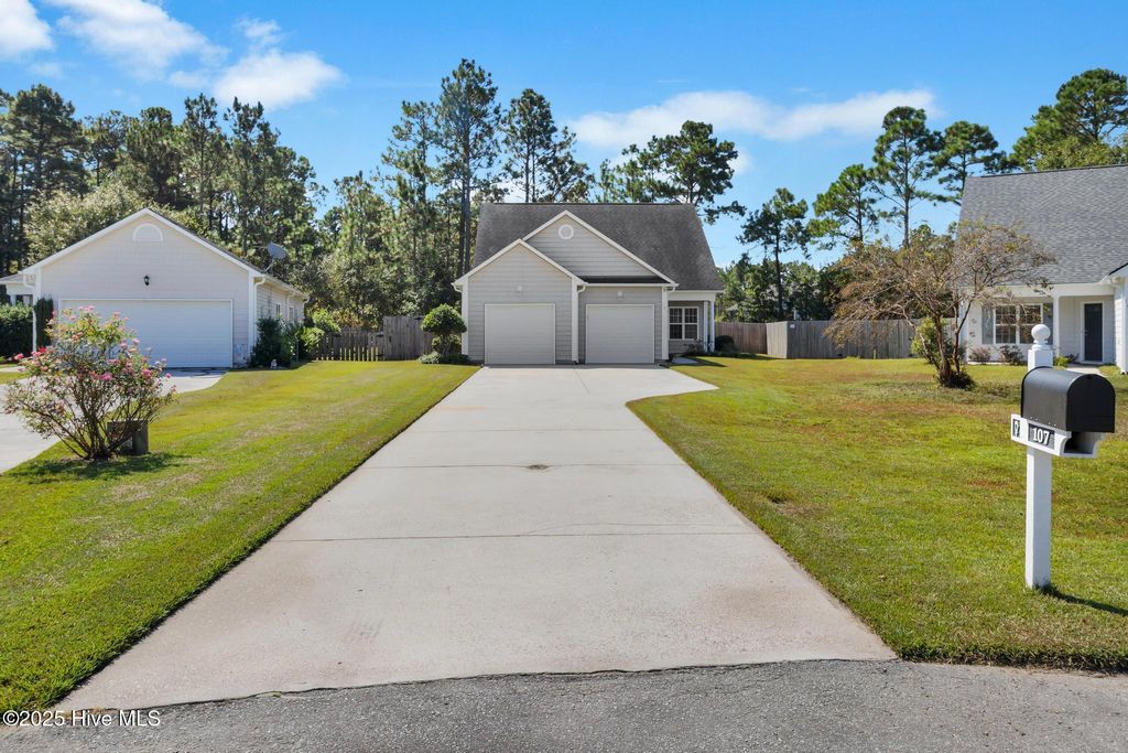 Photo of 107 Mooney Court, Hampstead, NC 28443 (MLS # 100532898)
