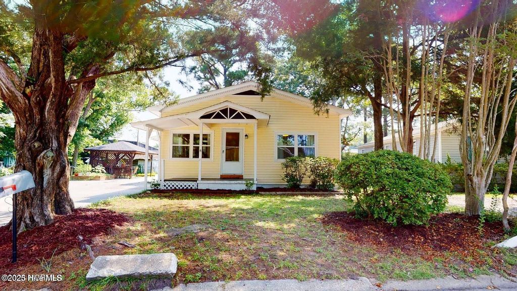 Photo of 1941 Moss Street, Wilmington, NC 28403 (MLS # 100520819)
