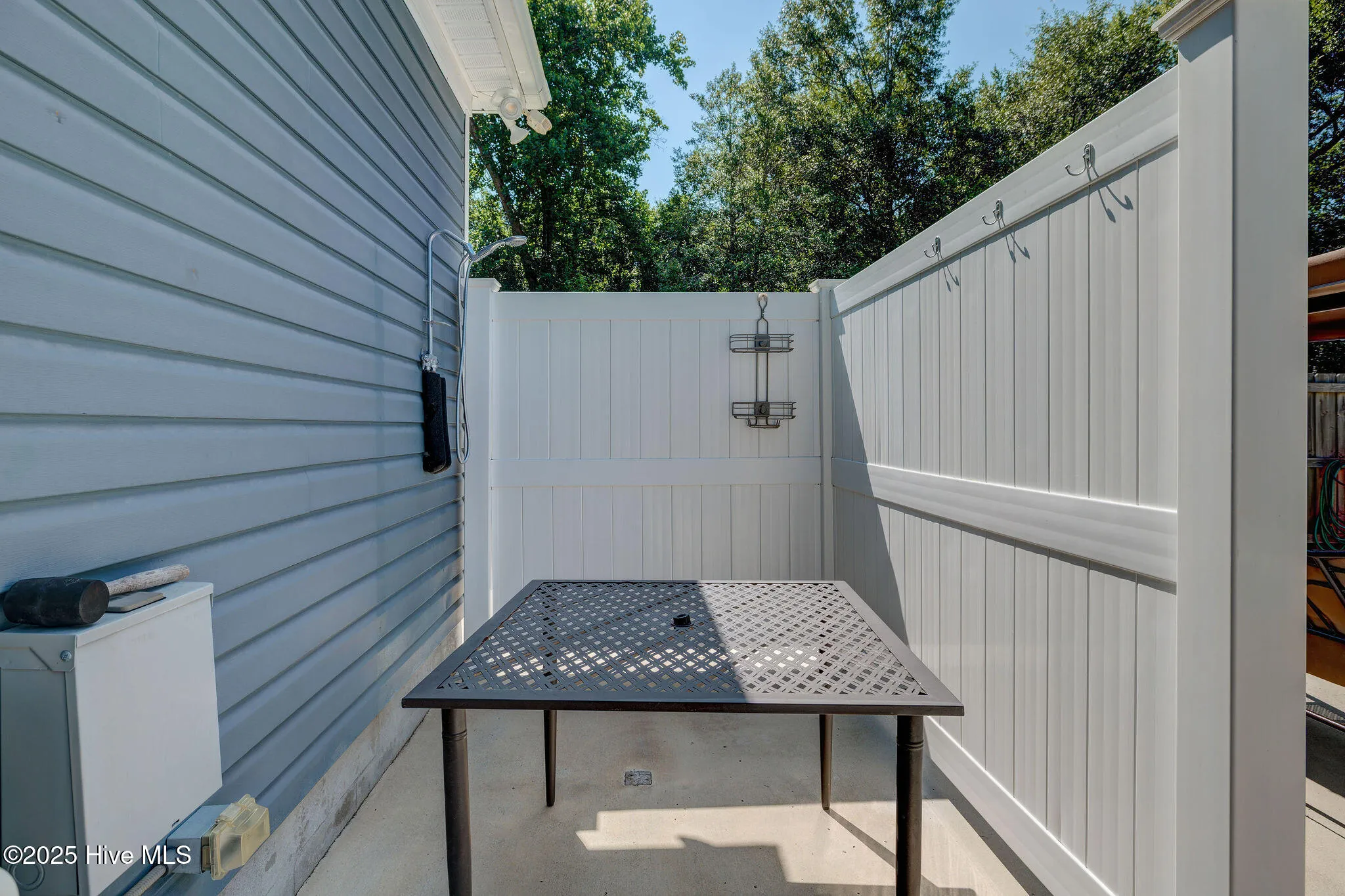 Burgaw, North Carolina 28425, United States, 3 Bedrooms Bedrooms, ,2 BathroomsBathrooms,Residential,Active,173674