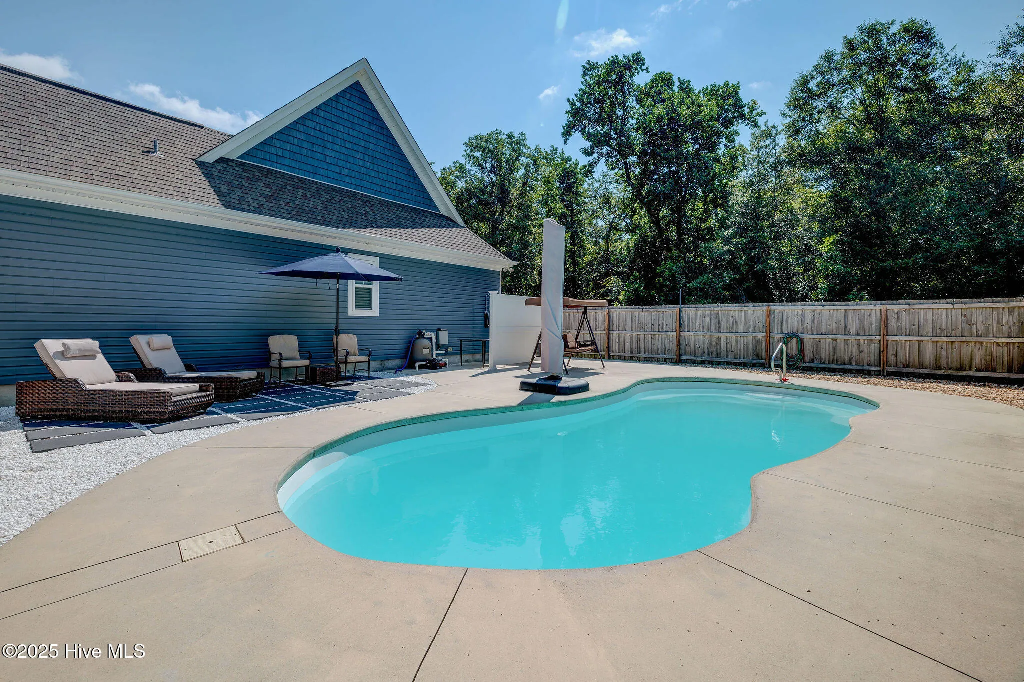 Burgaw, North Carolina 28425, United States, 3 Bedrooms Bedrooms, ,2 BathroomsBathrooms,Residential,Active,173674