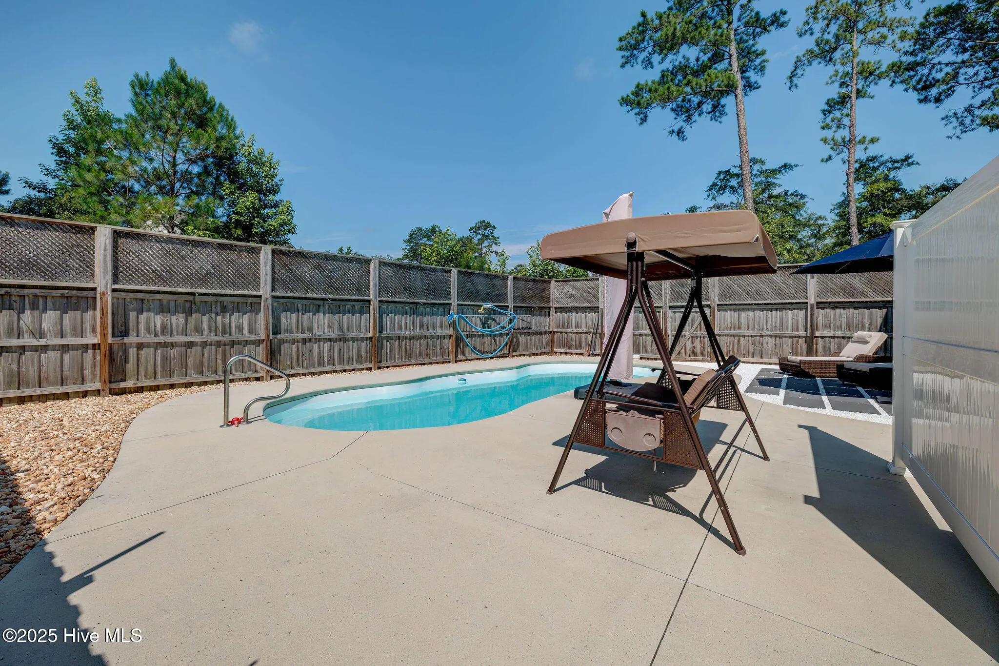 Burgaw, North Carolina 28425, United States, 3 Bedrooms Bedrooms, ,2 BathroomsBathrooms,Residential,Active,173674