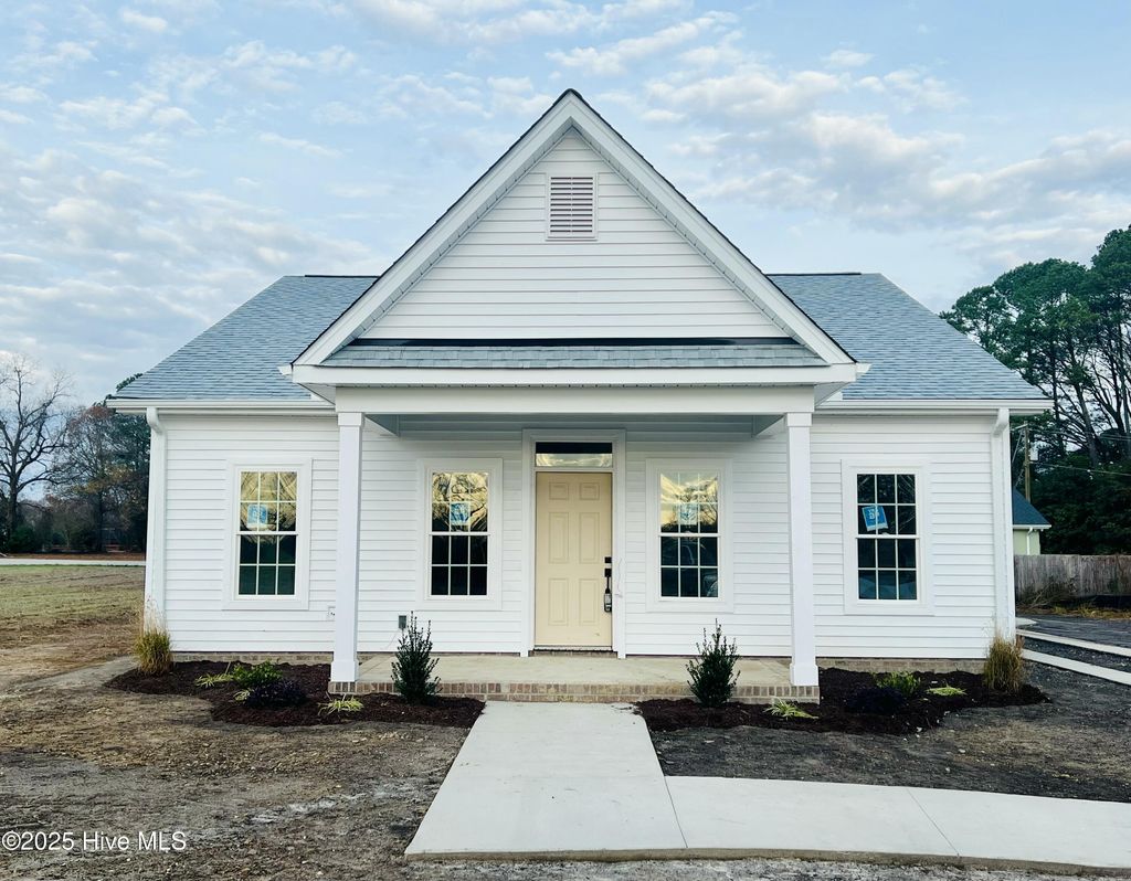 Photo of 126 Mason Street, Princeton, NC 27569 (MLS # 100542851)