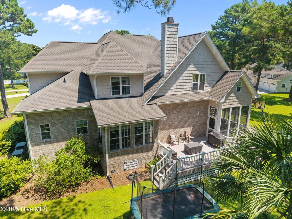 Photo of 106 Blue Heron Circle, Sneads Ferry, NC 28460 (MLS # 100516018)