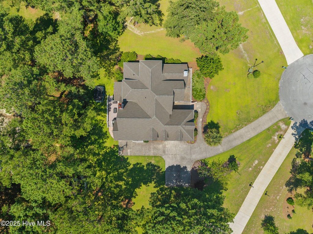 Photo of 106 Blue Heron Circle, Sneads Ferry, NC 28460 (MLS # 100516018)