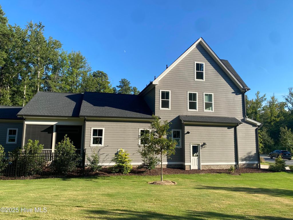 Photo of 17 Monteith Drive, Chapel Hill, NC 27516 (MLS # 100535991)