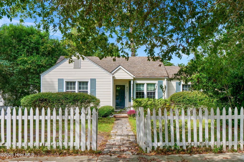 Photo of 403 Noble Street, Wilmington, NC 28405 (MLS # 100535580)