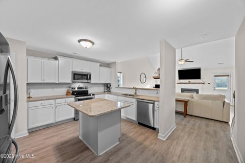 Tiny photo for 640 Aria Lane, Hubert, NC 28539 (MLS # 100535505)