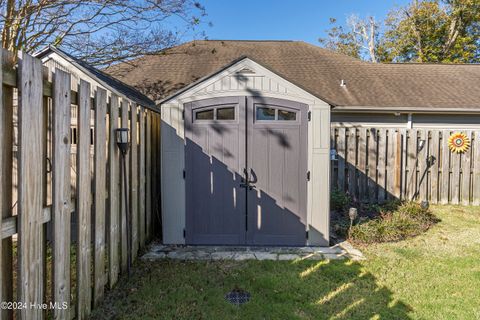 A home in Sneads Ferry