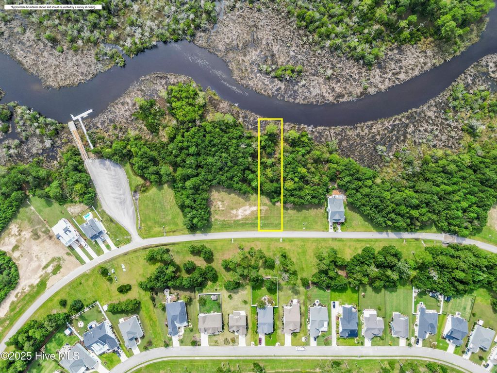 Photo of 240 Kings Creek Crossing, Holly Ridge, NC 28445 (MLS # 100529216)