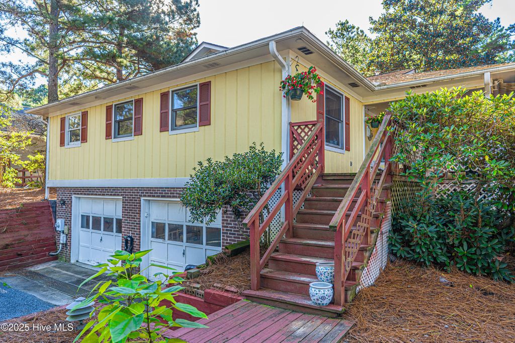 Photo of 105 Greentree Court, West End, NC 27376 (MLS # 100538276)