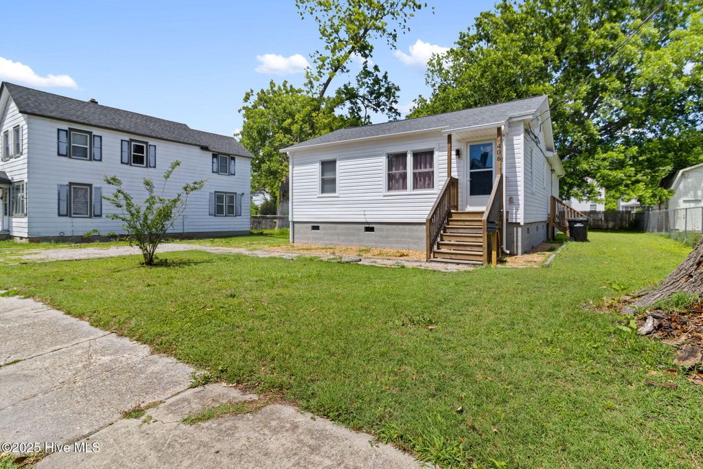 Photo of 406 Walnut Street, Elizabeth City, NC 27909 (MLS # 100509539)