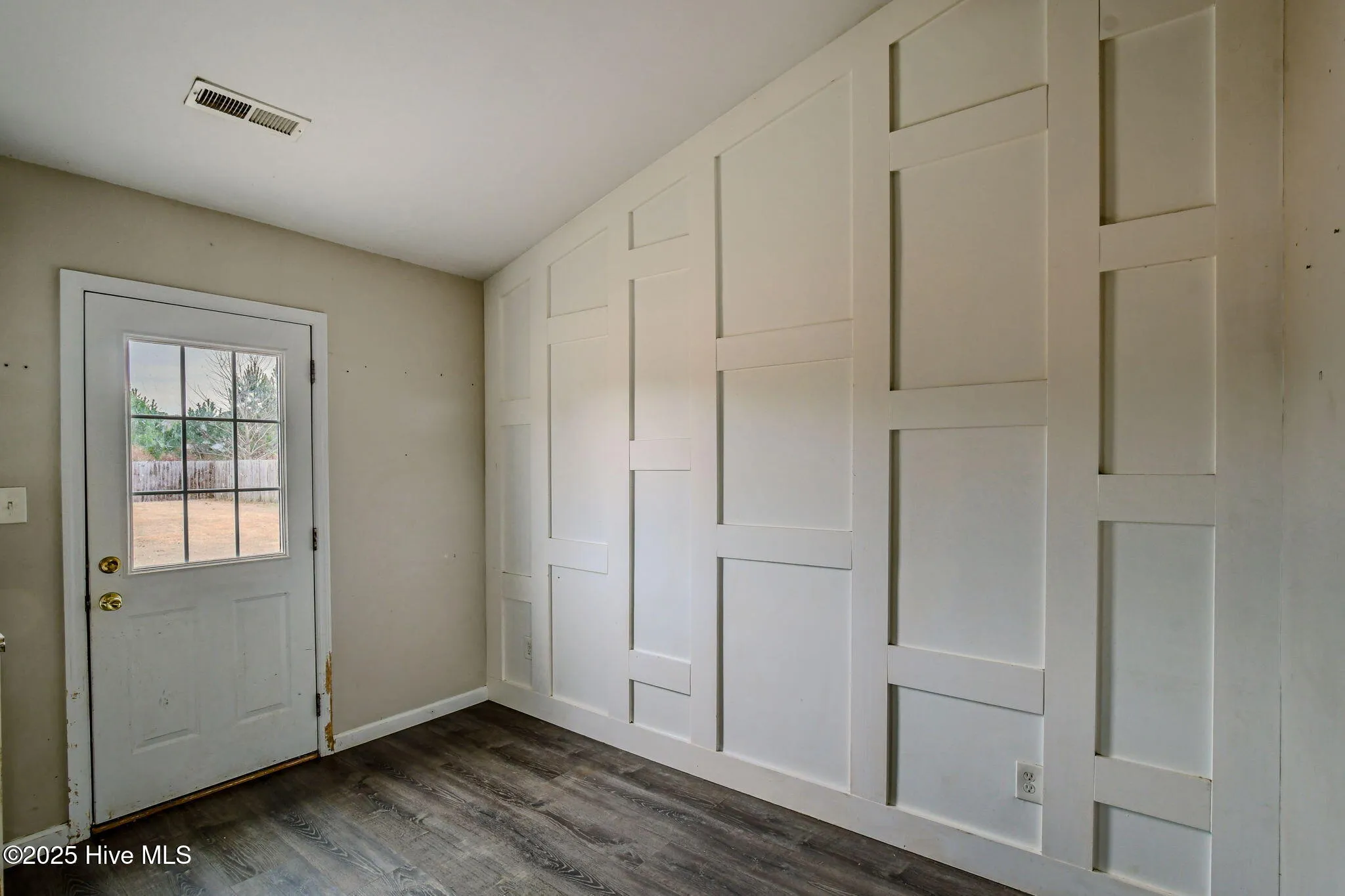 Beulaville, North Carolina 28518, United States, 3 Bedrooms Bedrooms, ,2 BathroomsBathrooms,Residential,Active,250520