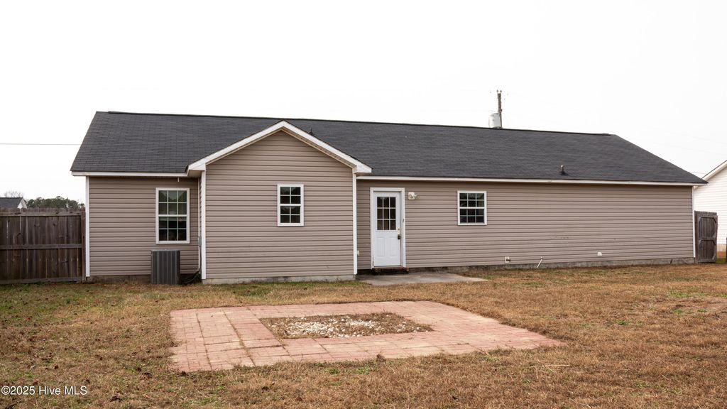 Photo of 217 Wingspread Lane, Beulaville, NC 28518 (MLS # 100543612)