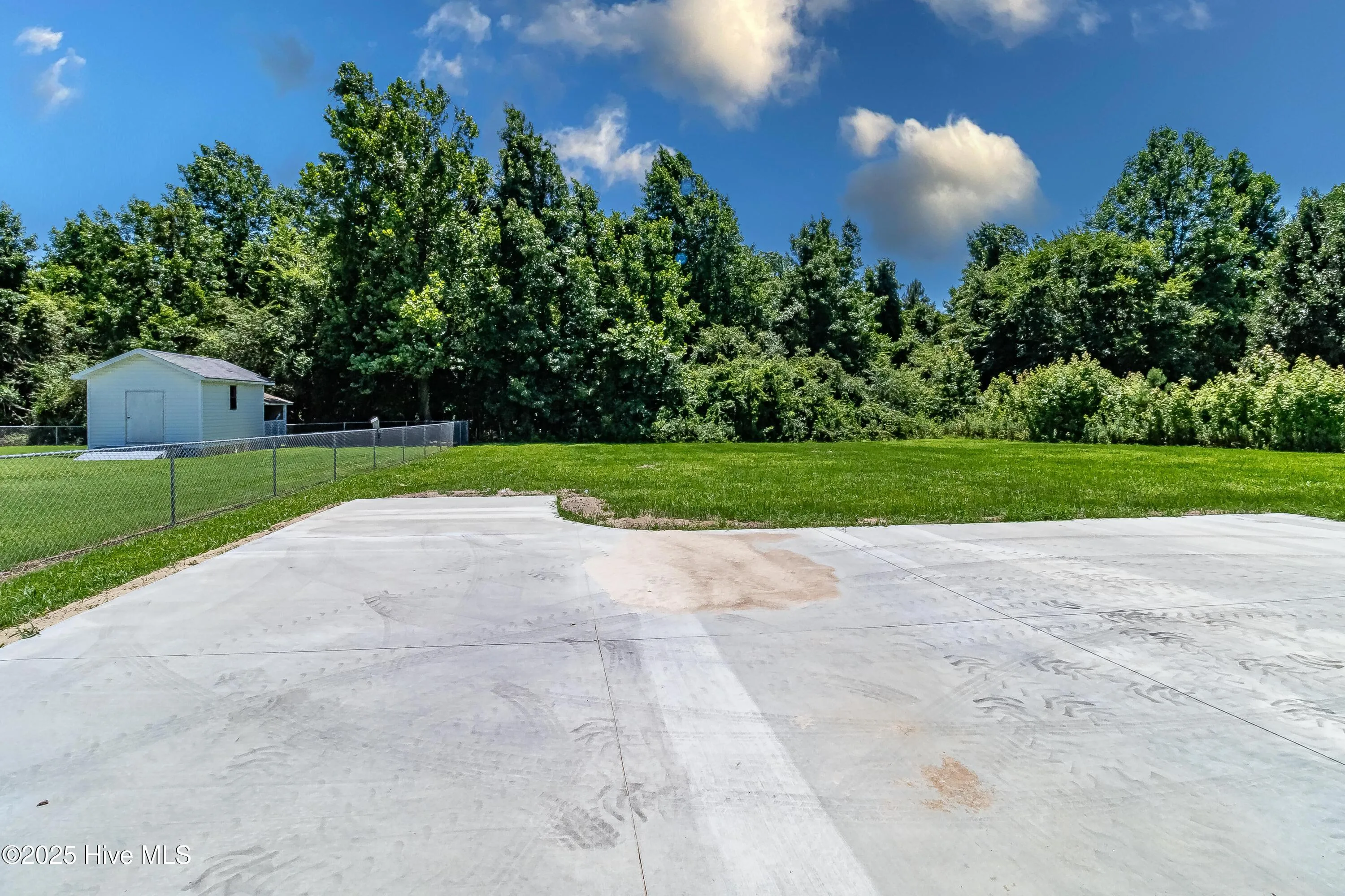 Farmville, North Carolina 27828, United States, 3 Bedrooms Bedrooms, ,2 BathroomsBathrooms,Residential,Active,59885