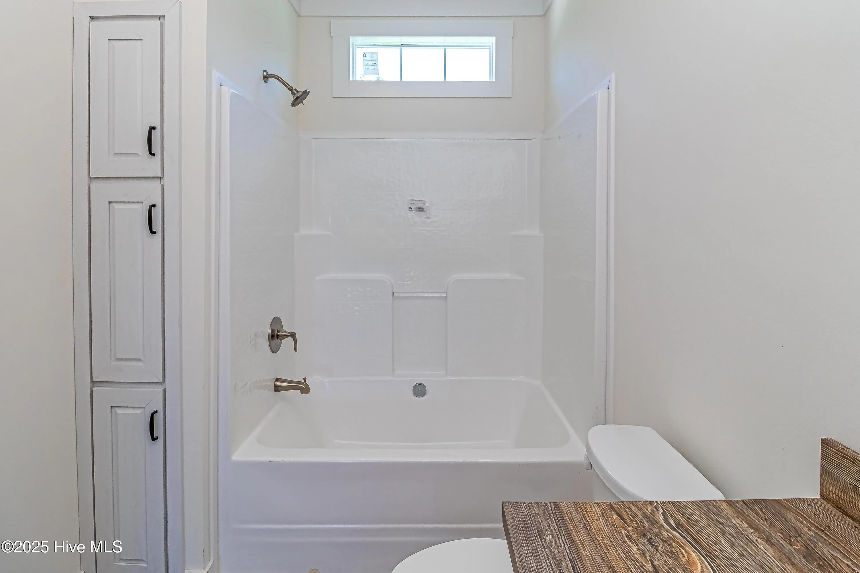 Farmville, North Carolina 27828, United States, 3 Bedrooms Bedrooms, ,2 BathroomsBathrooms,Residential,Active,59885