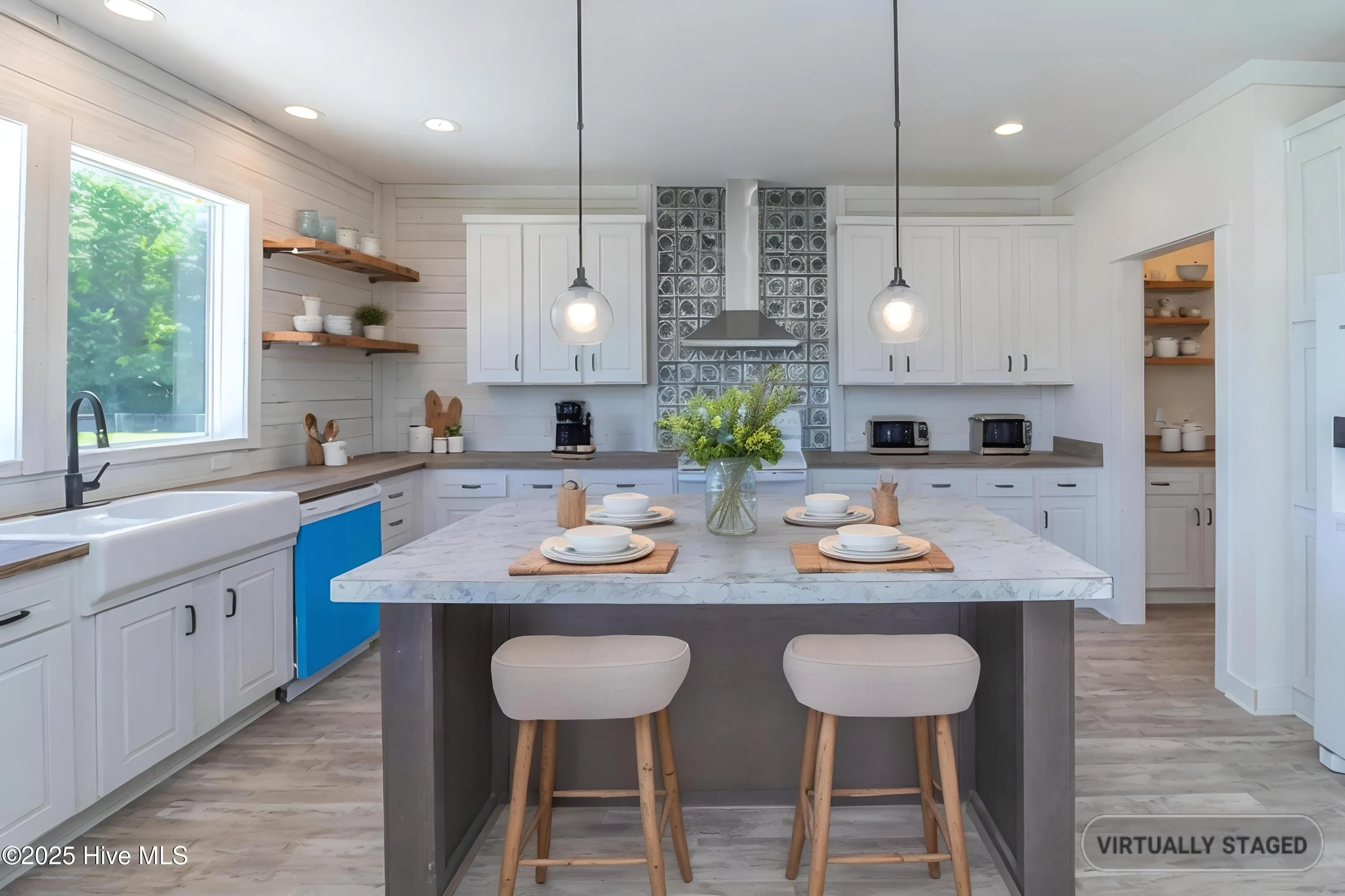 Farmville, North Carolina 27828, United States, 3 Bedrooms Bedrooms, ,2 BathroomsBathrooms,Residential,Active,59885