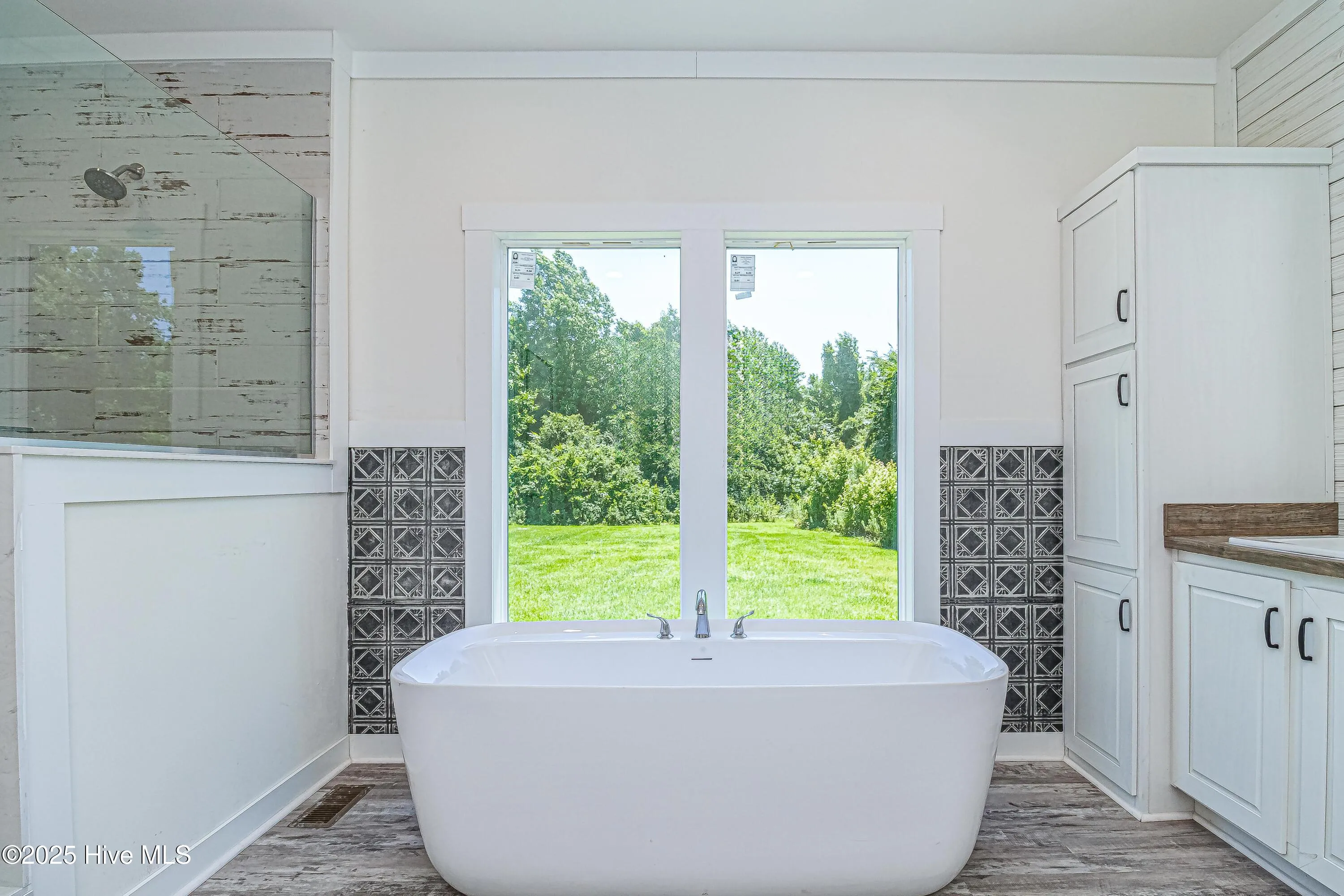 Farmville, North Carolina 27828, United States, 3 Bedrooms Bedrooms, ,2 BathroomsBathrooms,Residential,Active,59885