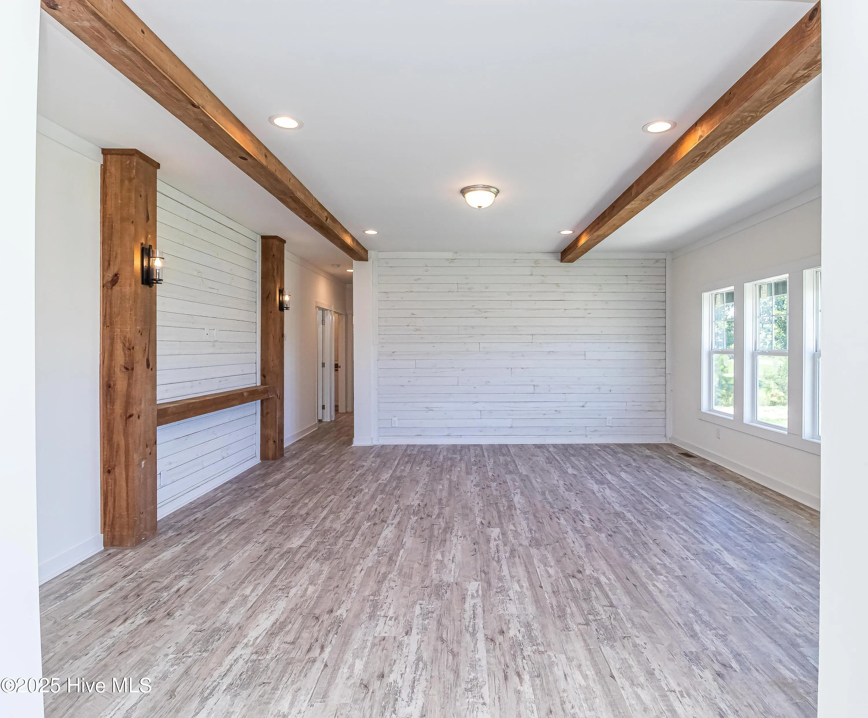 Farmville, North Carolina 27828, United States, 3 Bedrooms Bedrooms, ,2 BathroomsBathrooms,Residential,Active,59885