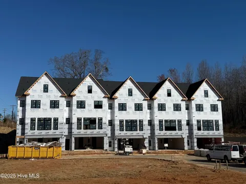MLS: 100495935