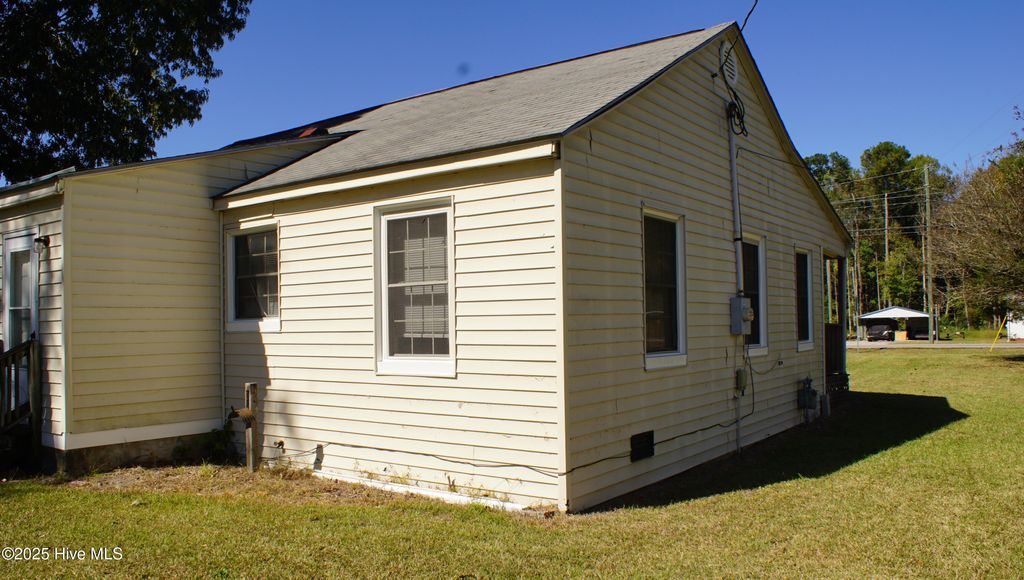 Photo of 10103 N U.S. 301, Whitakers, NC 27891 (MLS # 100536576)