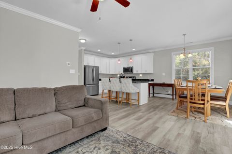 Tiny photo for 508 Diamond Ridge Court, Hubert, NC 28539 (MLS # 100538907)