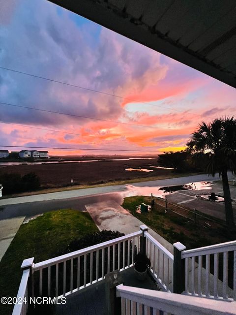 A home in Surf City