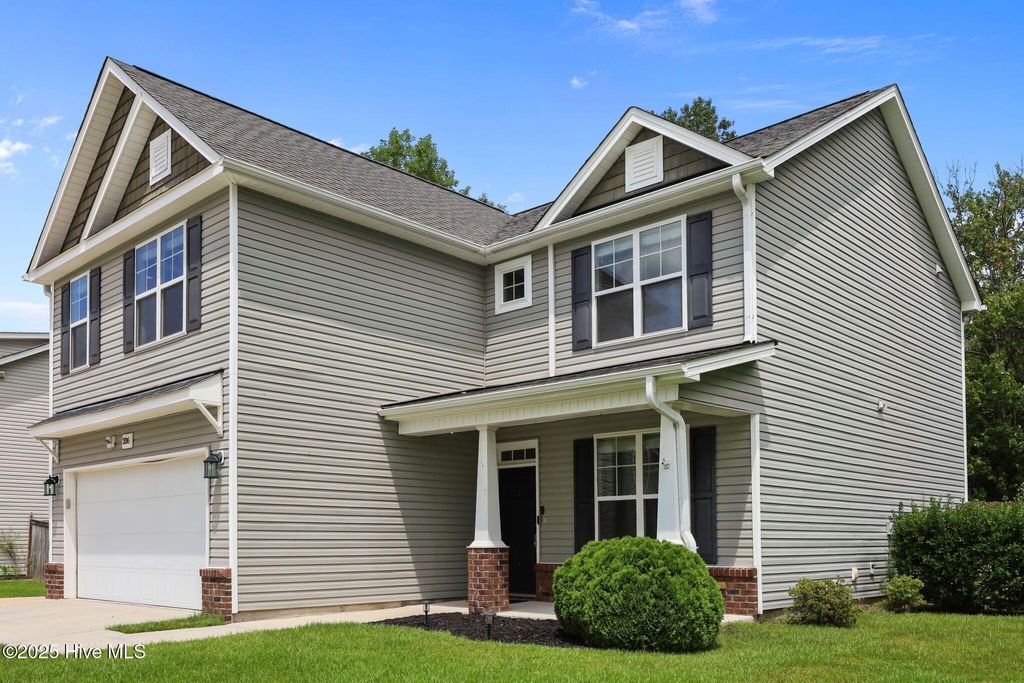 Photo of 206 Merin Height Road, Jacksonville, NC 28546 (MLS # 100525750)