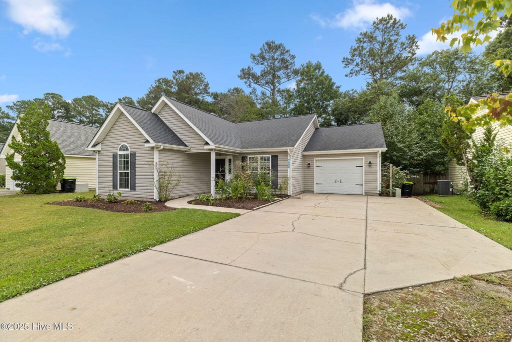 Photo of 738 Oak Branches Close SE, Belville, NC 28451 (MLS # 100531614)