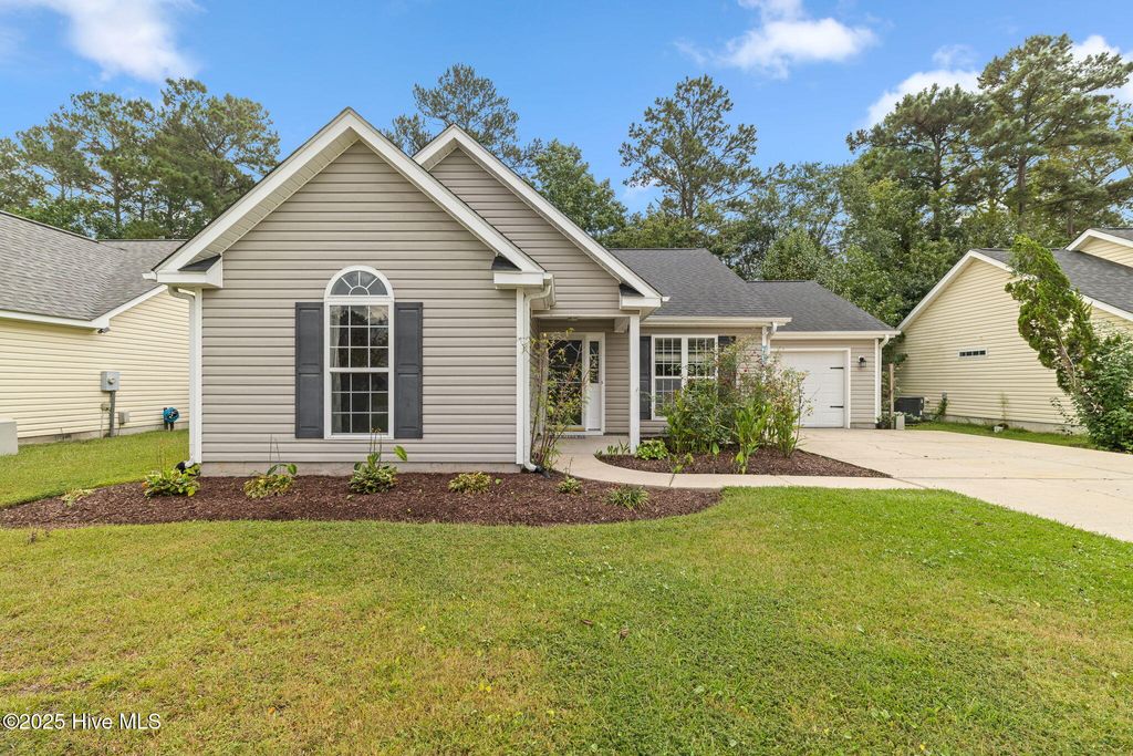 Photo of 738 Oak Branches Close SE, Belville, NC 28451 (MLS # 100531614)