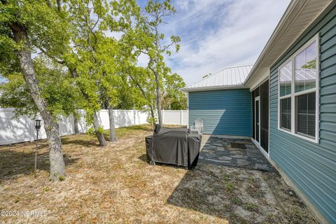 A home in Oak Island