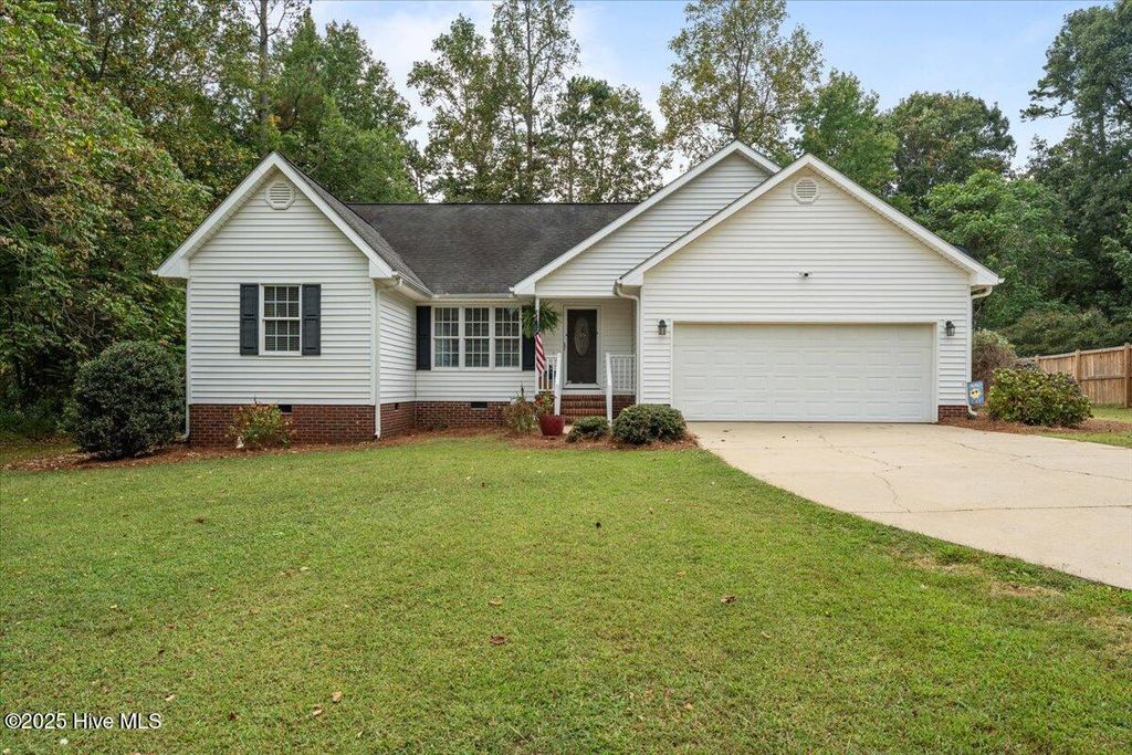 Photo of 1011 Candlewood Circle, Siler City, NC 27344 (MLS # 100535546)