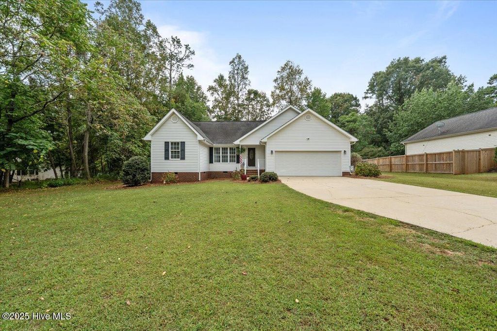 Photo of 1011 Candlewood Circle, Siler City, NC 27344 (MLS # 100535546)