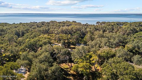 A home in Harkers Island