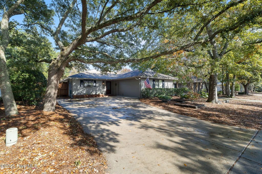 Photo of 1305 Two Mile Circle E, Wilmington, NC 28405 (MLS # 100539672)