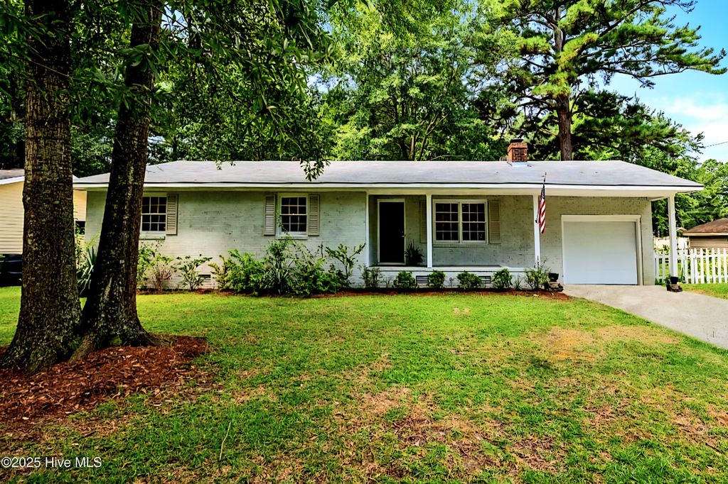 Photo of 307 Rodmans Road, Washington, NC 27889 (MLS # 100522667)