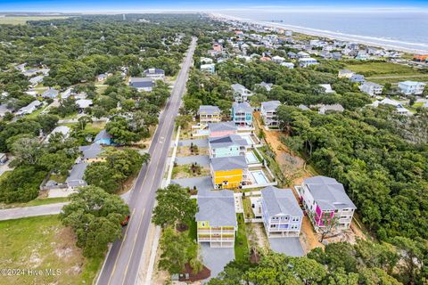 A home in Oak Island