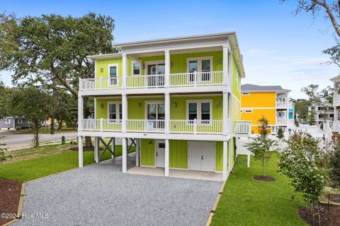 A home in Oak Island